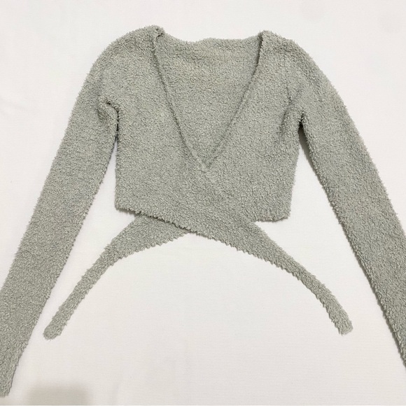 Skims Soft Fuzzy Cozy Knit Wrap Cropped Long Sleeve Top Seafoam Green XXS/XS - Picture 2 of 5